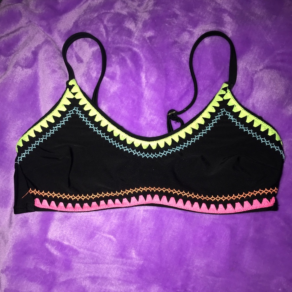 CUTE BATHING SUIT TOP